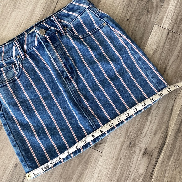 Pacsun Firework Skirt Size 23 - Picture 6 of 11